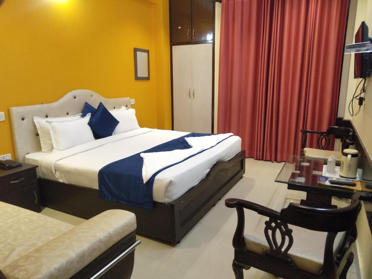 Hotel Paras Plaza Rishikesh Exterior photo