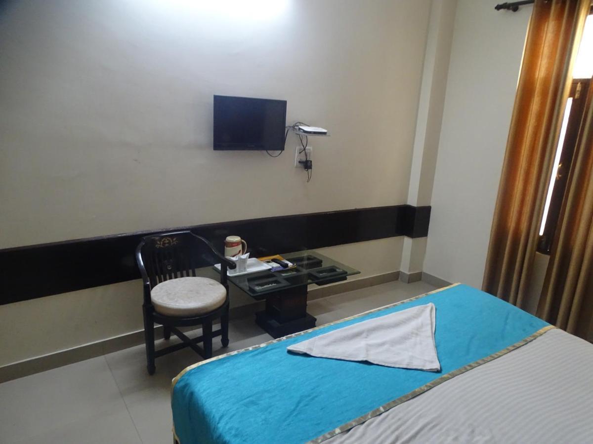 Hotel Paras Plaza Rishikesh Exterior photo